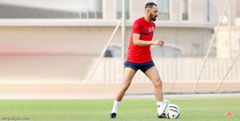 كرة القدم تهدي القادسية 13 لقبا