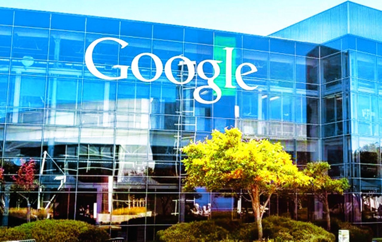 «جوجل» تقلل من العمل عن بعد