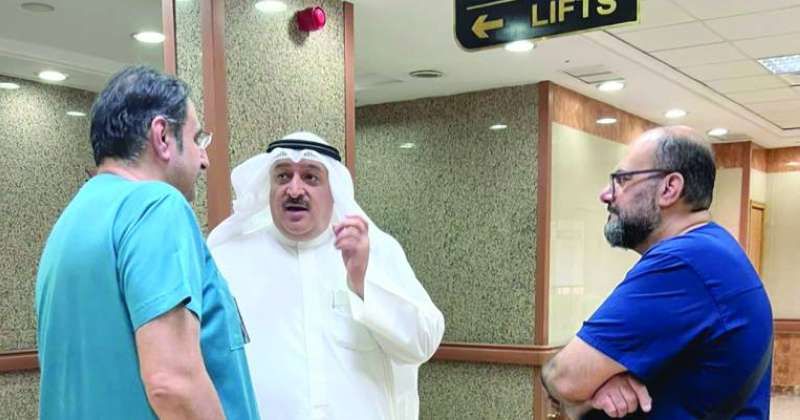 الوزير العوضي خلال جولته