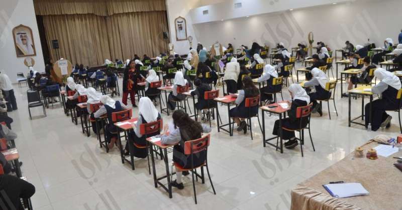 قطار الاختبارات.. على سكة «الثاني عشر»