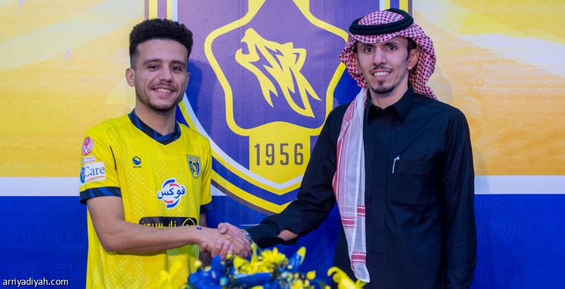 التعاون يدرس بيع عقد فتحي