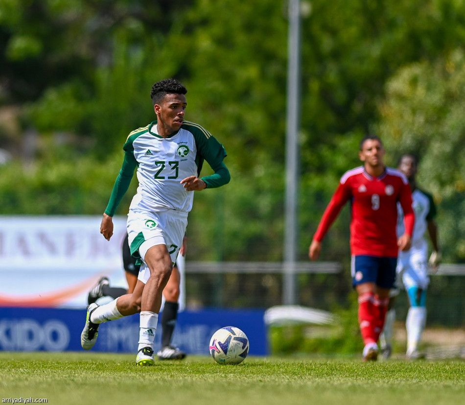 تولون.. الأخضر يكسب كوستاريكا