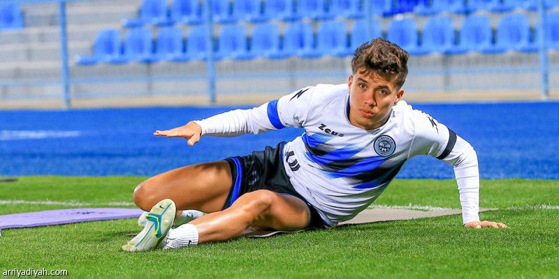 الباطن يسرّح أجانبه الـ 8