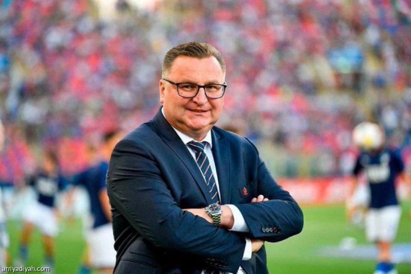 من هو تشيسلاف ميشنيفيتش مدرب أبها الجديد؟