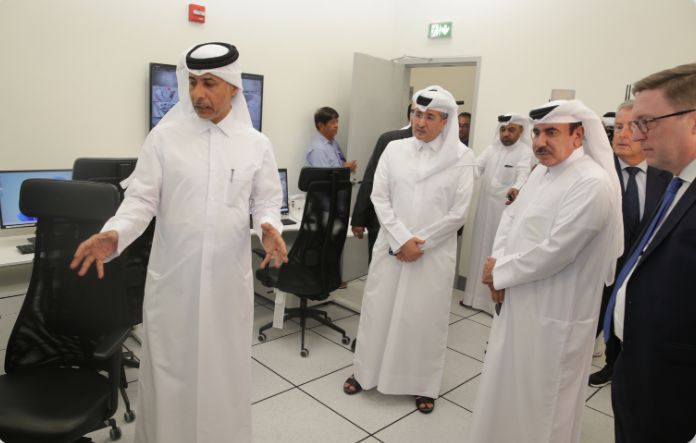 وزير المواصلات يدشن "رادار المدى البعيد" في شمال قطر
