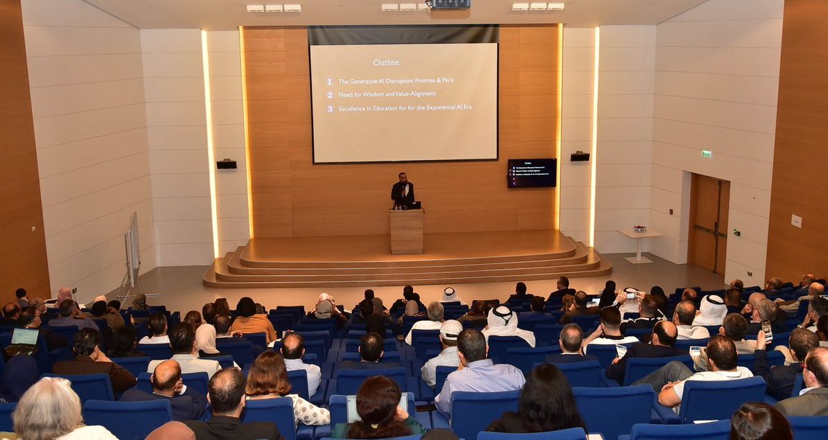ملتقى التميز في التعليم والتعلم بجامعة قطر يسلط الضوء على الذكاء الاصطناعي في الميدان التعليمي