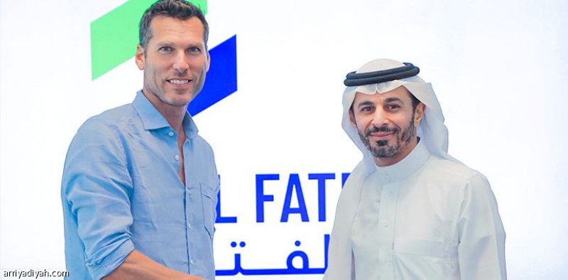 الفتح يعين نيكولا إنوسنتين مديرا رياضيا