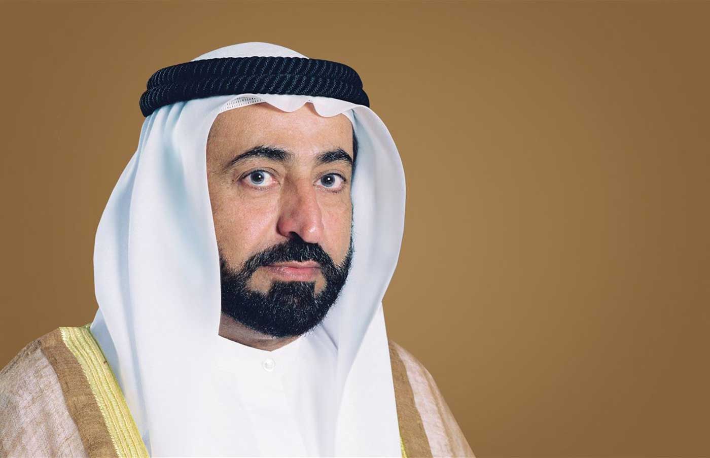 حاكم الشارقة يصدر مرسوماً أميرياً بترقية حسن يعقوب المنصوري إلى درجة مدير عام