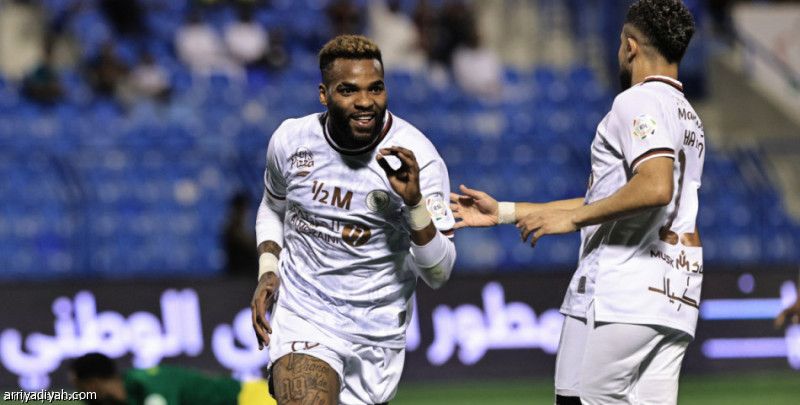 الشباب يبيع عقد بوبيندزا