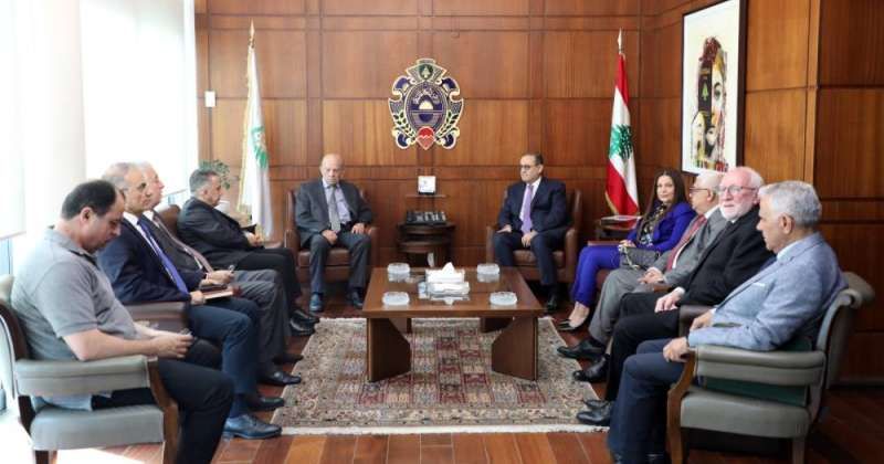 اللواء البيسري متحدثاً إلى عدد من وسائل الإعلام العربية