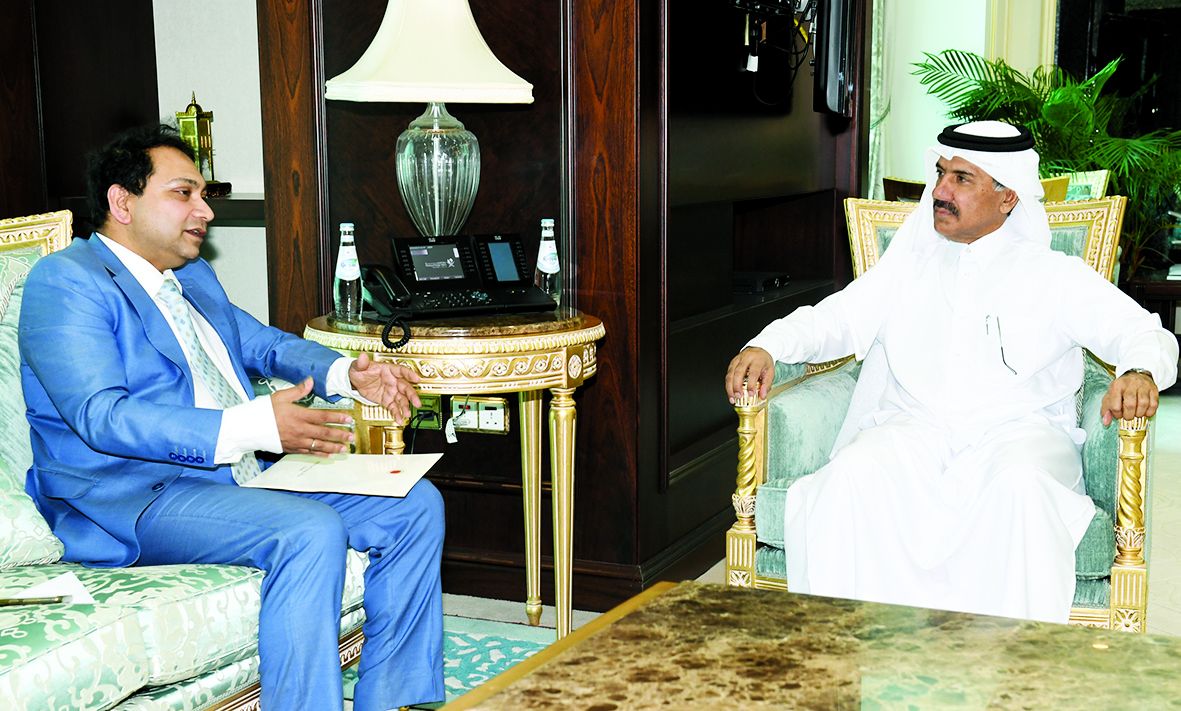 الحمادي يجتمع مع سفير بنغلاديش