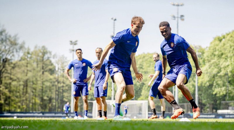 بعد 35 عاما.. هولندا تطارد اللقب الثاني