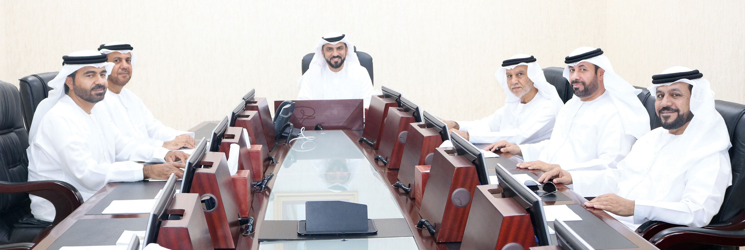 «استشاري الشارقة» يعد توصياته لدعم أعمال دائرة شؤون البلديات