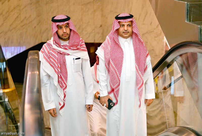 سباق ثلاثي يرصد مؤسسة النصر