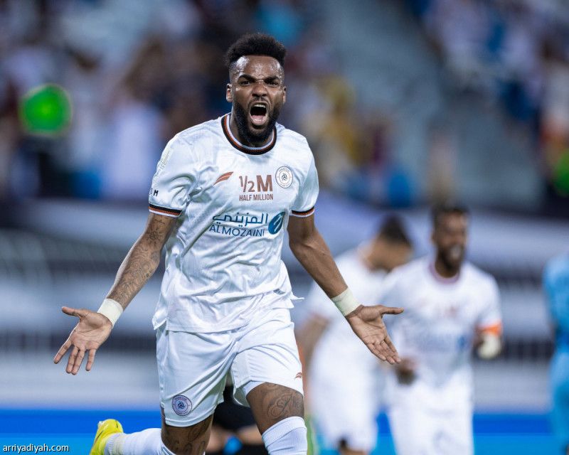 الشباب يتخلص من بوبيندزا