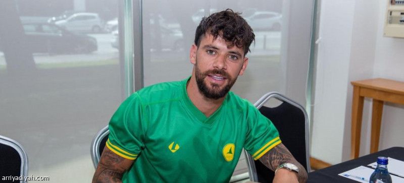 رودريجيز.. أول أجانب الخليج