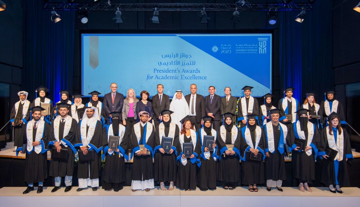جامعة الدوحة للعلوم والتكنولوجيا تكرم خريجيها المتفوقين 