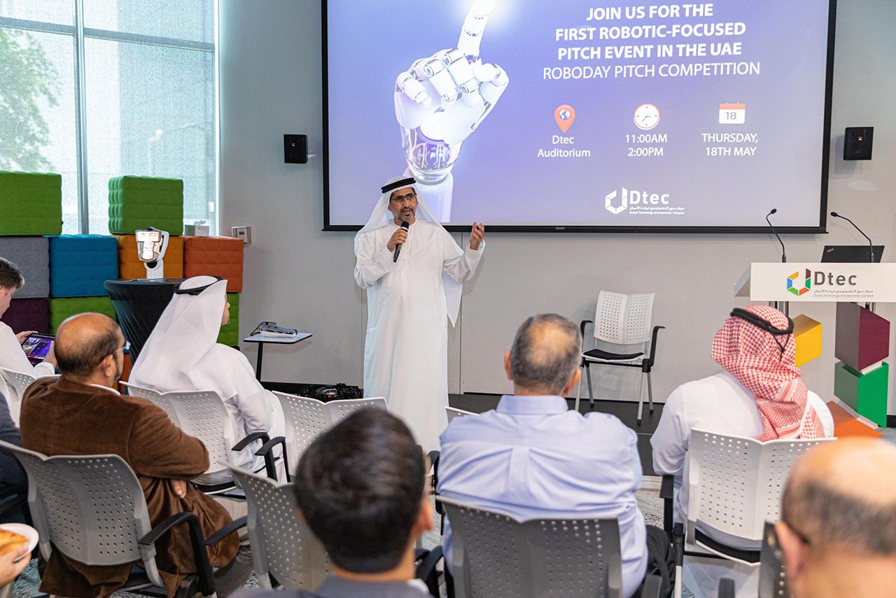 «دبي للسيليكون» تستعرض تطورات الروبوتات في «روبوداي»