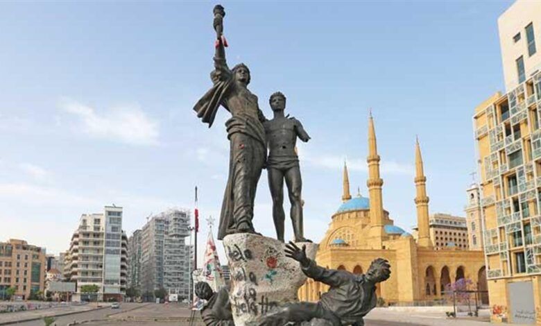 قيمتها أكثر من 800 ألف دولار.. ممثلة سورية تظهر بسيارة “لامبورغيني” في شوارع بيروت