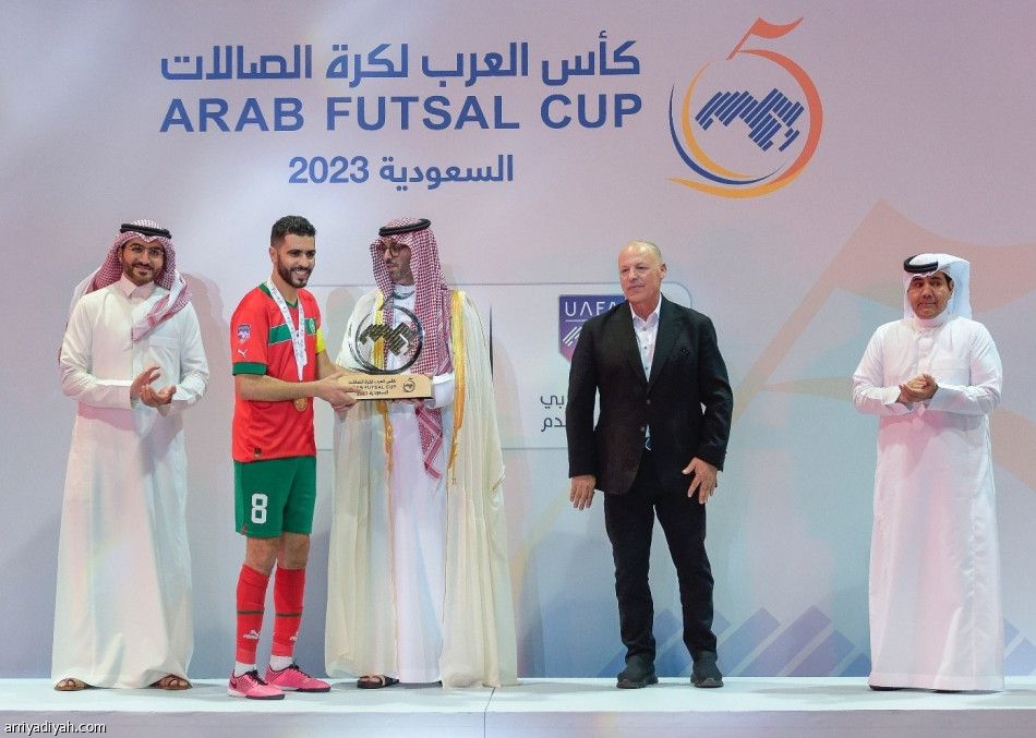 المغرب أبطال «عرب الصالات»