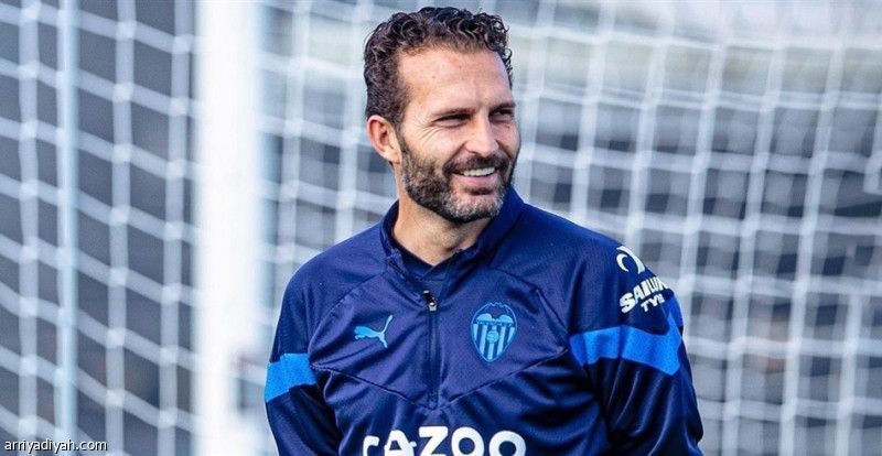 فالنسيا يتمسك بالمنقذ