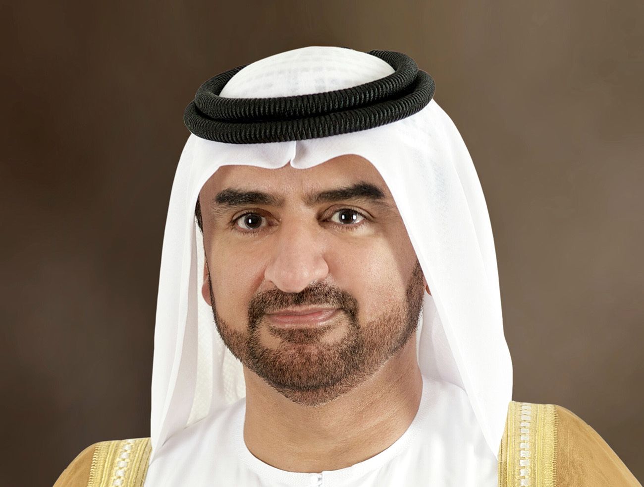 عبدالله بن سالم القاسمي يعزي في وفاة هادف أحمد السلمان