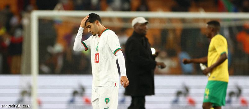 جنوب إفريقيا تلحق بالمغرب الخسارة الأولى