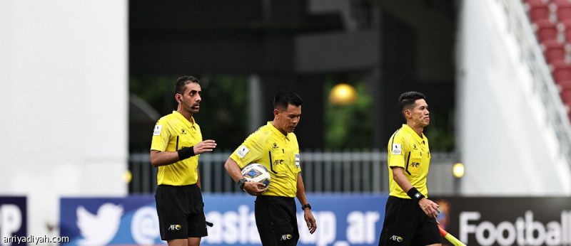 السعودي عمر الجمل ضمن طاقم مواجهة اليابان وأوزباكستان