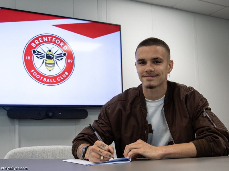 نجل بيكهام ينضم إلى رديف برنتفورد