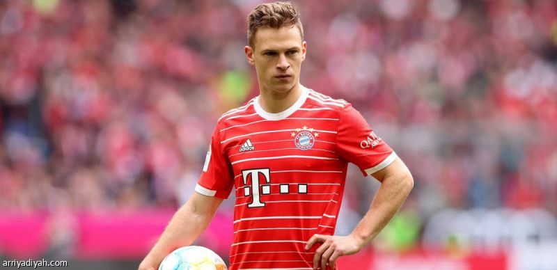 رئيس بايرن يهاجم برشلونة بسبب كيميتش