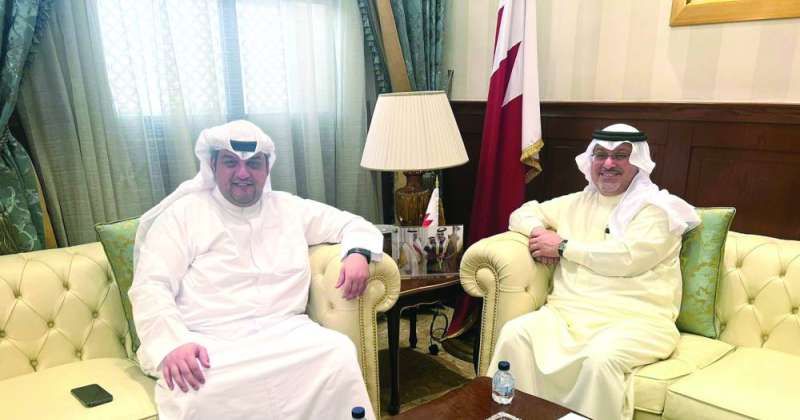 السفير صلاح المالكي مستقبلاً راشد العميري