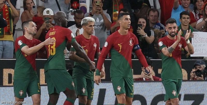 البرتغال تتصدر بثلاثية البوسنة