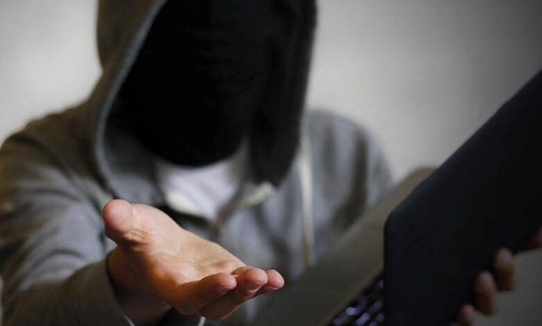 حاول ابتزاز ممثلة مصرية وهذا مصيره!