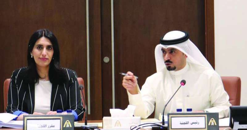 العازمي والرومي في اجتماع لجنة حولي