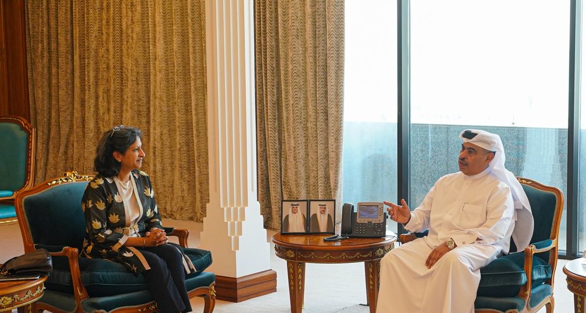 وزير المالية يجتمع مع نائب الرئيس لشؤون التنمية البشرية بالبنك الدولي