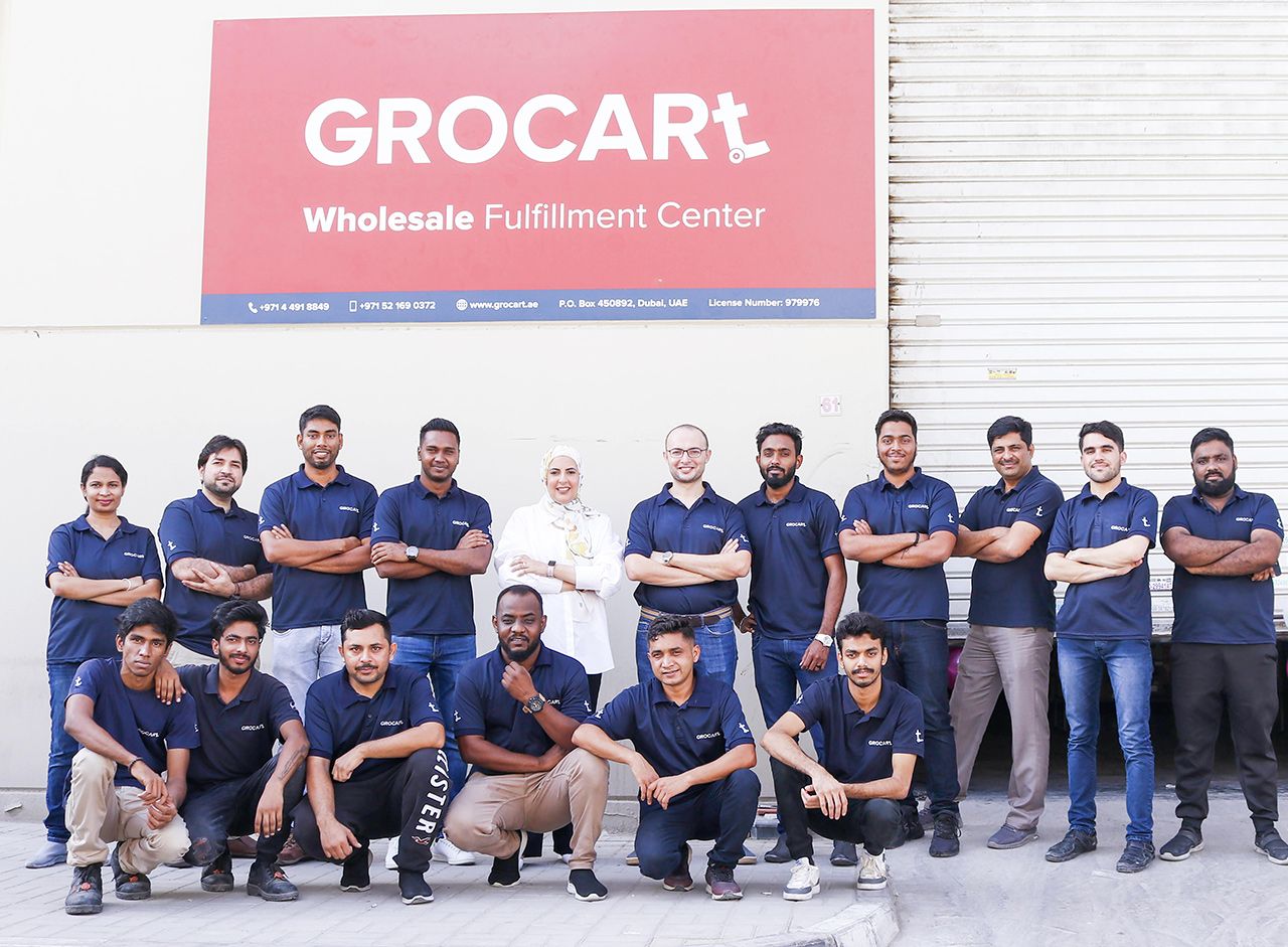 «إنستاشوب» تتوسع في الإمارات والمنطقة عبر الاستحواذ على «جروكارت»