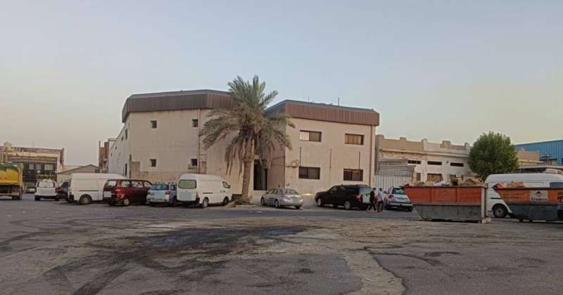 بلدية العاصمة تخالف 10 محلات تجارية