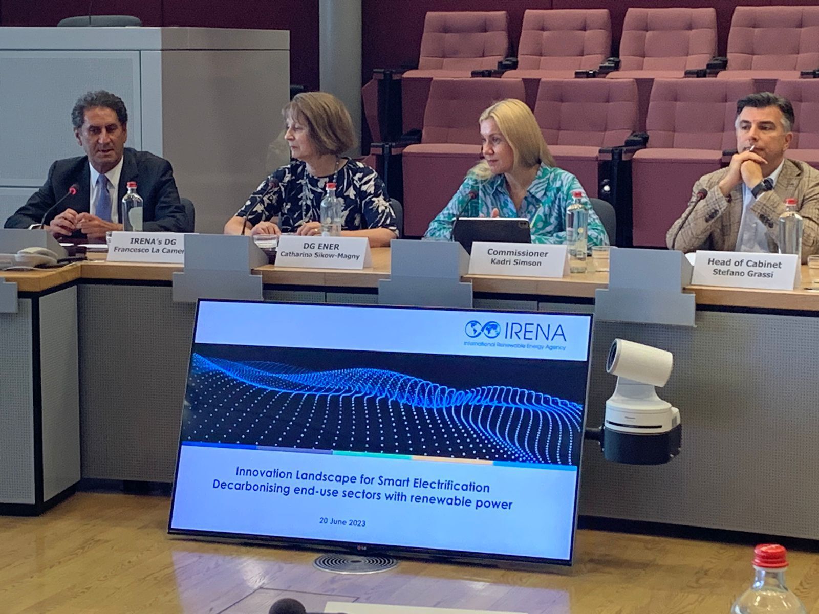 «آيرينا»: اعتماد النظم الكهربائية في استخدام الطاقة طريقة فعالة لخفض الانبعاثات الكربونية