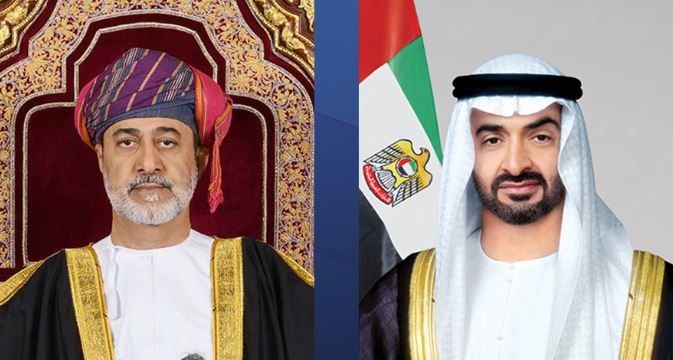 رئيس الدولة يتسلم رسالة خطية من سلطان عمان تتصل بالعلاقات الأخوية