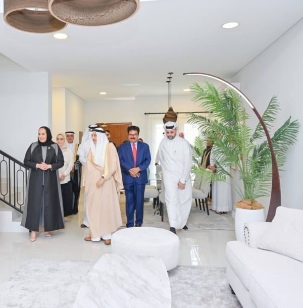 بالصور | تنفيذاً لتوجيهات ولي العهد رئيس الوزراء خالد بن عبد الله يفتتح مشروع "سهيل" الإسكاني