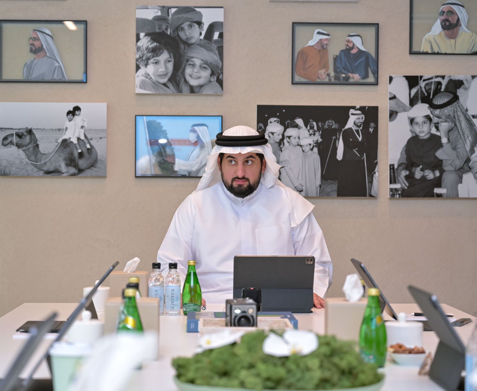 أحمد بن محمد يعتمد «منحة محمد بن راشد لطلبة الإعلام الإماراتيين»