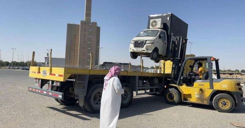 «البلدية»: رفع 204 سيارات مهملة و13 «فود ترك» في الجهراء