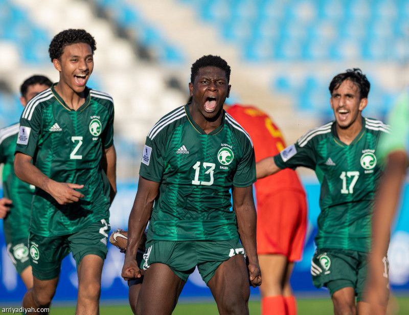 أخضر الناشئين يتصدر ويتجاوز الصين بثلاثية