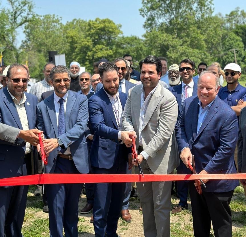 سفير دولة قطر لدى الولايات المتحدة الأمريكية يشارك بحفل افتتاح منتزه محمد علي بمدينة ديربورن