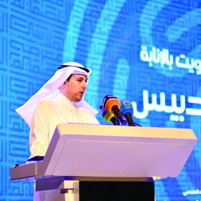 الرشيدي متحدثاً في افتتاح المعرض