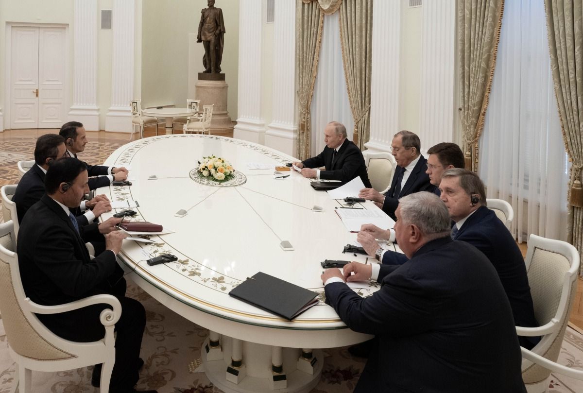 سمو الأمير يبعث رسالة خطية إلى الرئيس الروسي