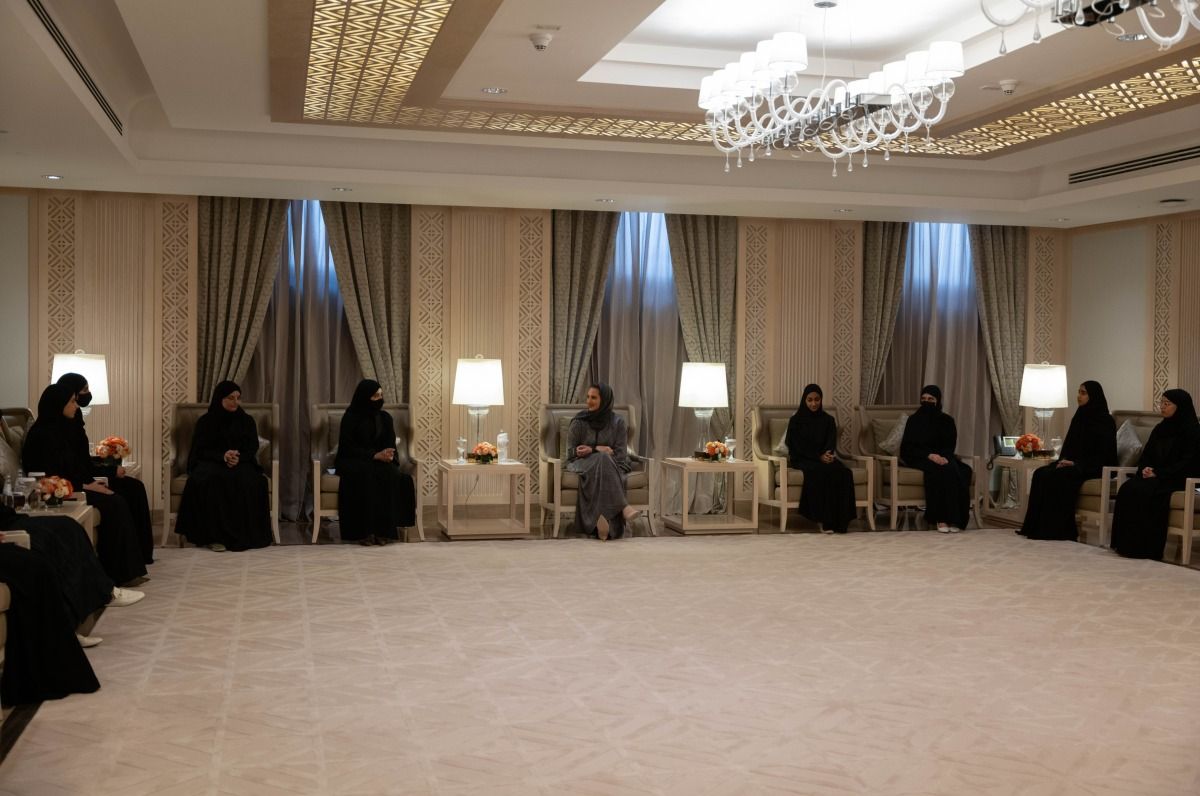 سمو الشيخة جواهر تكرم أوائل المتفوقات في الثانوية العامة