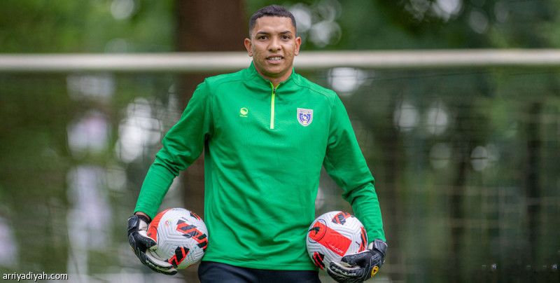 شاموسكا يبقي مايلسون