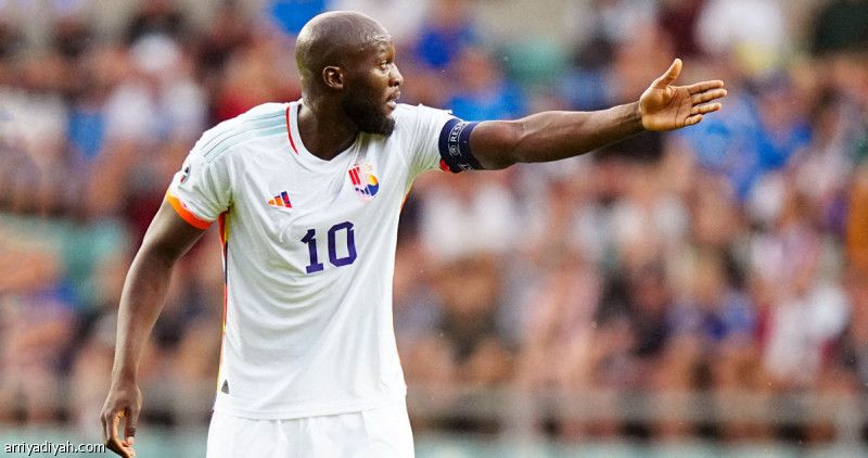 ميلان ينتظر لوكاكو