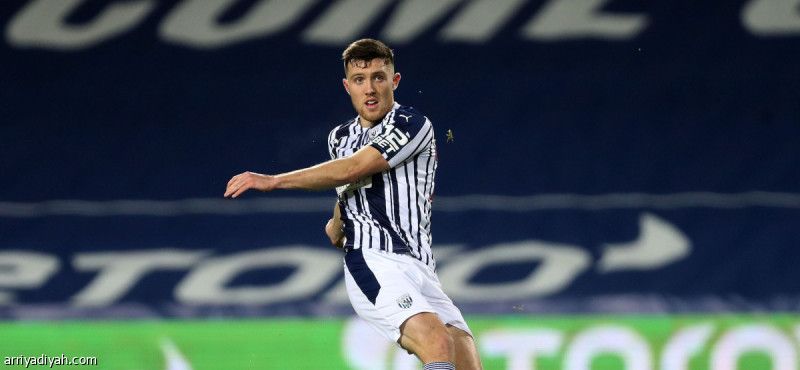 أوشي يعزز صفوف بيرنلي